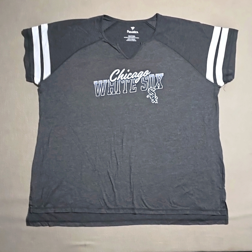 Chicago White Sox Fanatics Womens Size 3XL Slanted Pride Notch Tri-Blend V-Neck